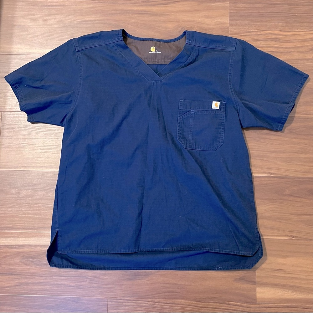 Carhart vneck scrub top size large